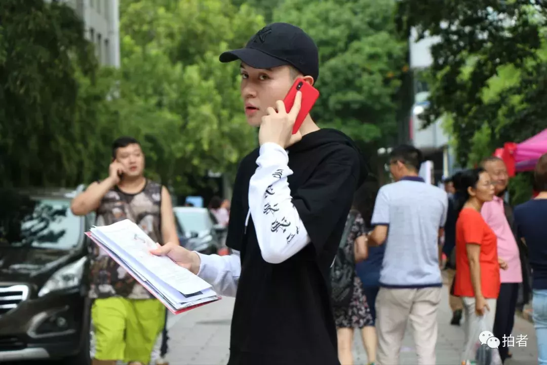 北影中戏新生报到，吴磊和宋祖儿青春阳光，李兰迪胡先煦吃胖了