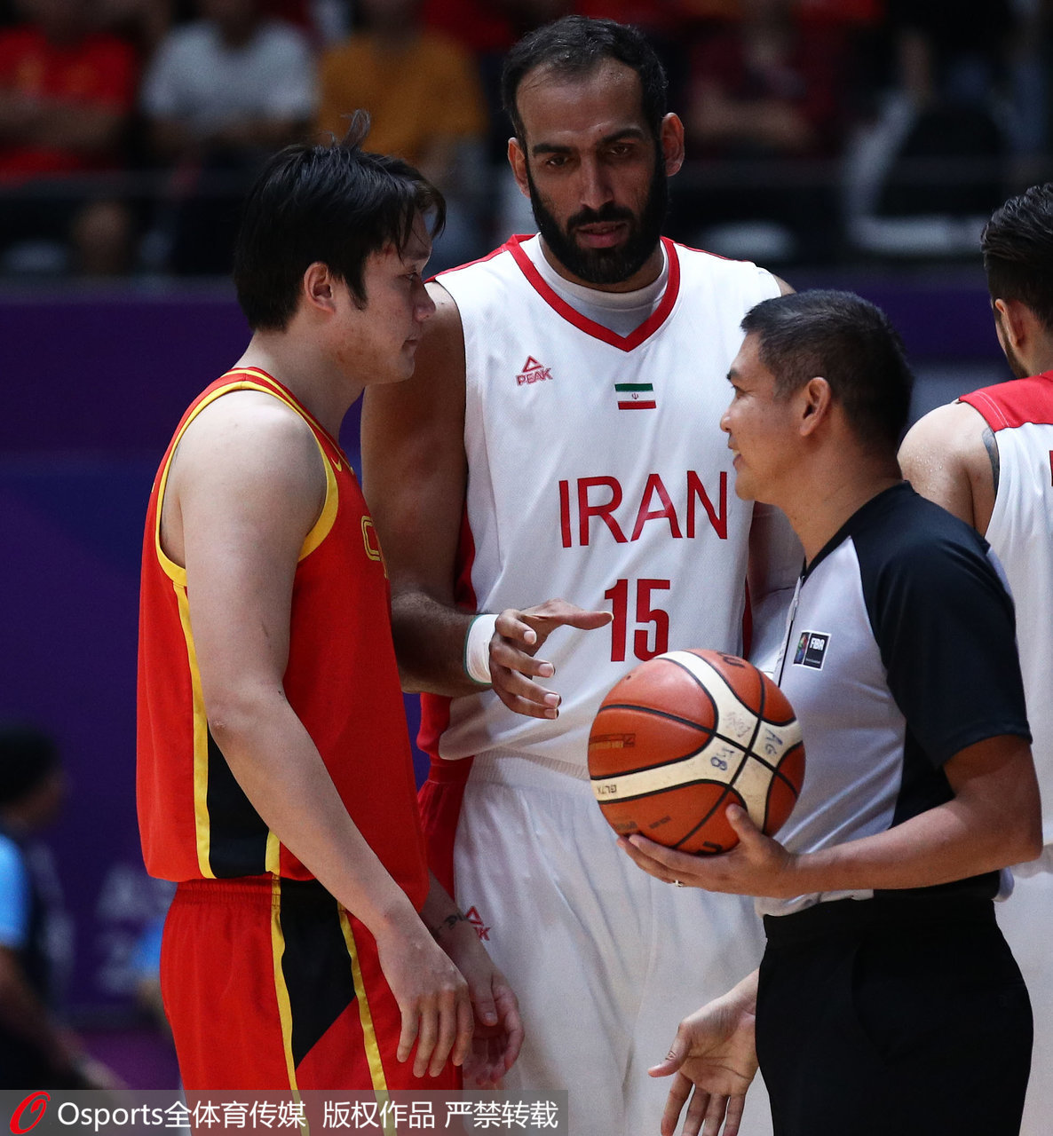 男篮世界杯伊朗表现(中国男篮逆转伊朗夺金！赛后全场高喊“姚明”)