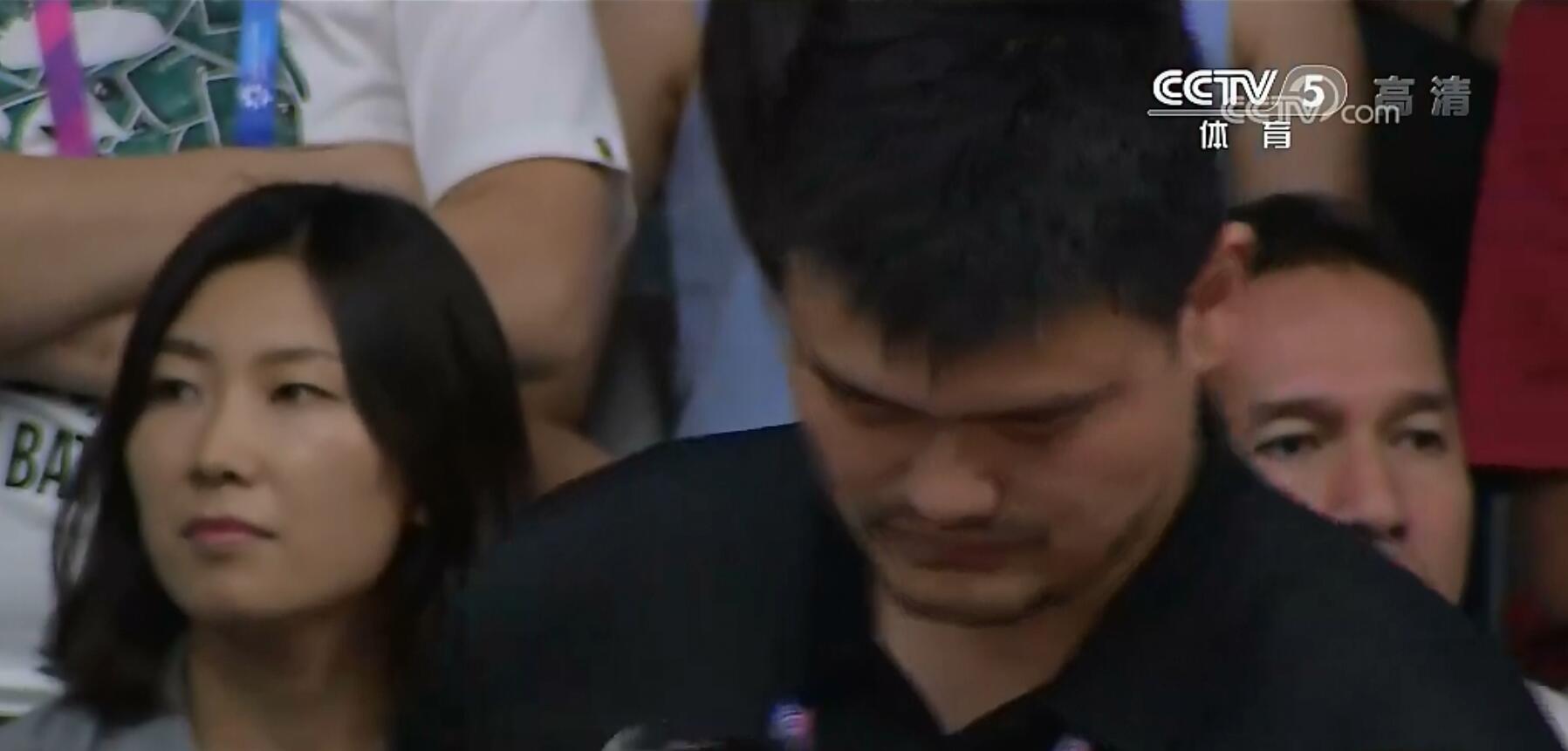 谁有这些姚明表情包（姚明新版表情包再现江湖，中国打伊朗，姚主席表情变化喜感十足）