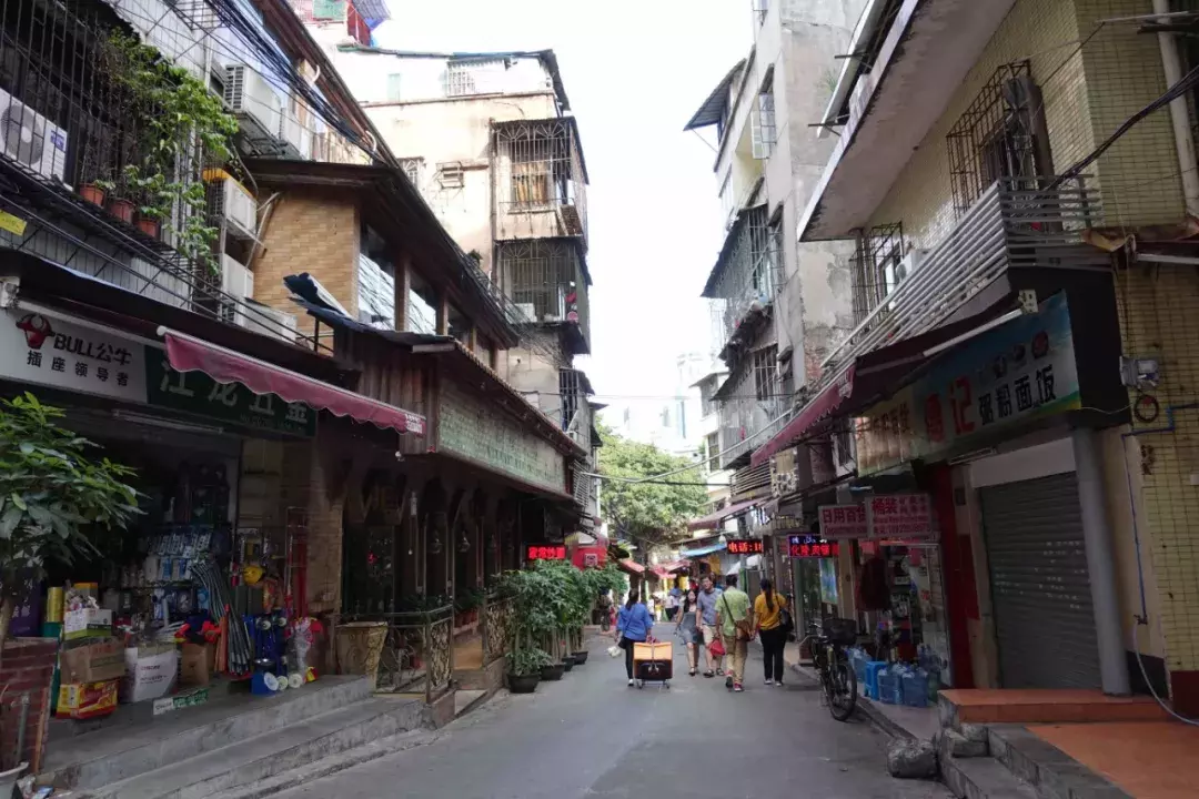 数十万非洲商人到广州淘金,有人从小贩做到了跨国公司老板