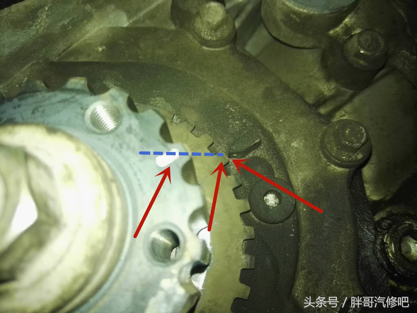 发动机漏油不要怕，胖哥为大家分析解决漏油问题