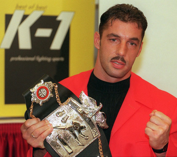 安迪·哈格虽然在登顶k-1的次数上最多能排到第四位,哈格却获 "腿王"