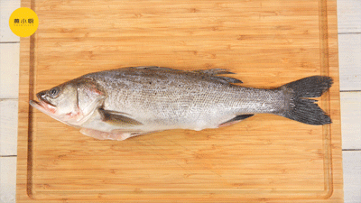 香煎海鲈鱼(开海季一道香煎海鲈鱼，让你吃到第一口鲜！)