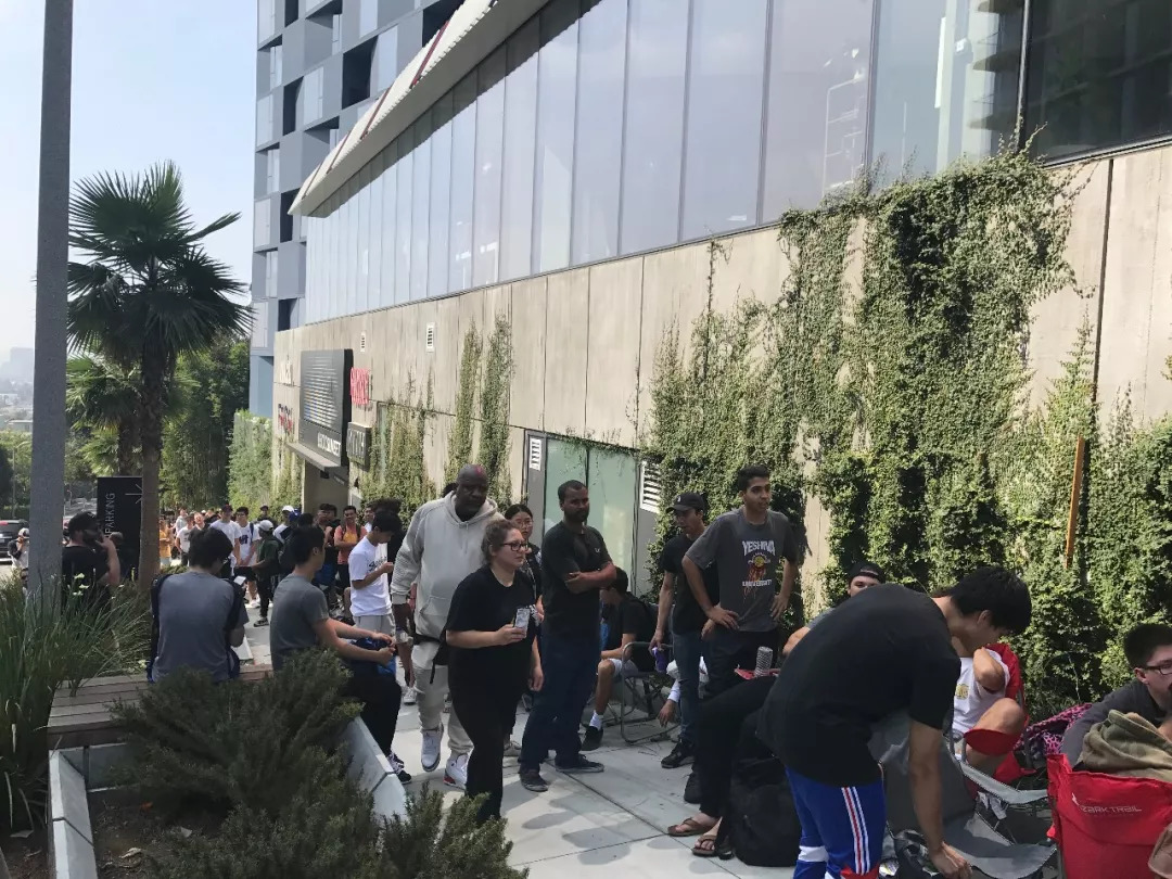 和Supreme一样值得入手！只闻其名，难见其物的KITH比你想象中更有意思！