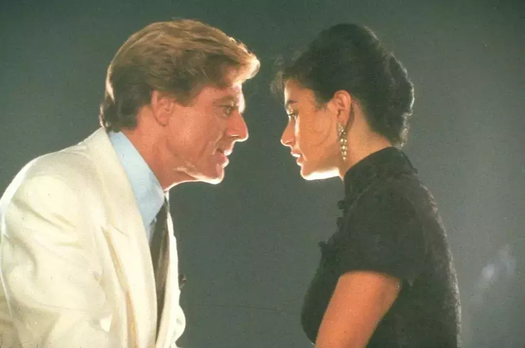 高分电影《桃色交易》：为了赚100万美元，他们出卖忠诚，破坏了婚姻。