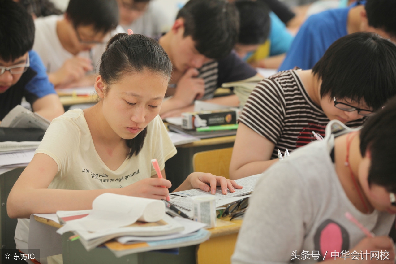 想要考中级的考亲们，别犹豫了，赶快行动吧！