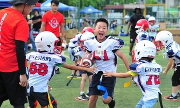 达阵(国内橄榄球运动教育先行者和领导者——巨石达阵，今日落地南京)