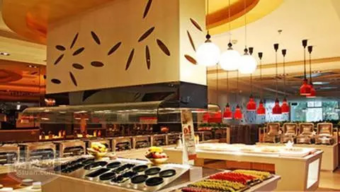 比格自助餐团购（曾经火爆的“比格”淡出重庆市场，498元的自助餐才更受欢迎？）