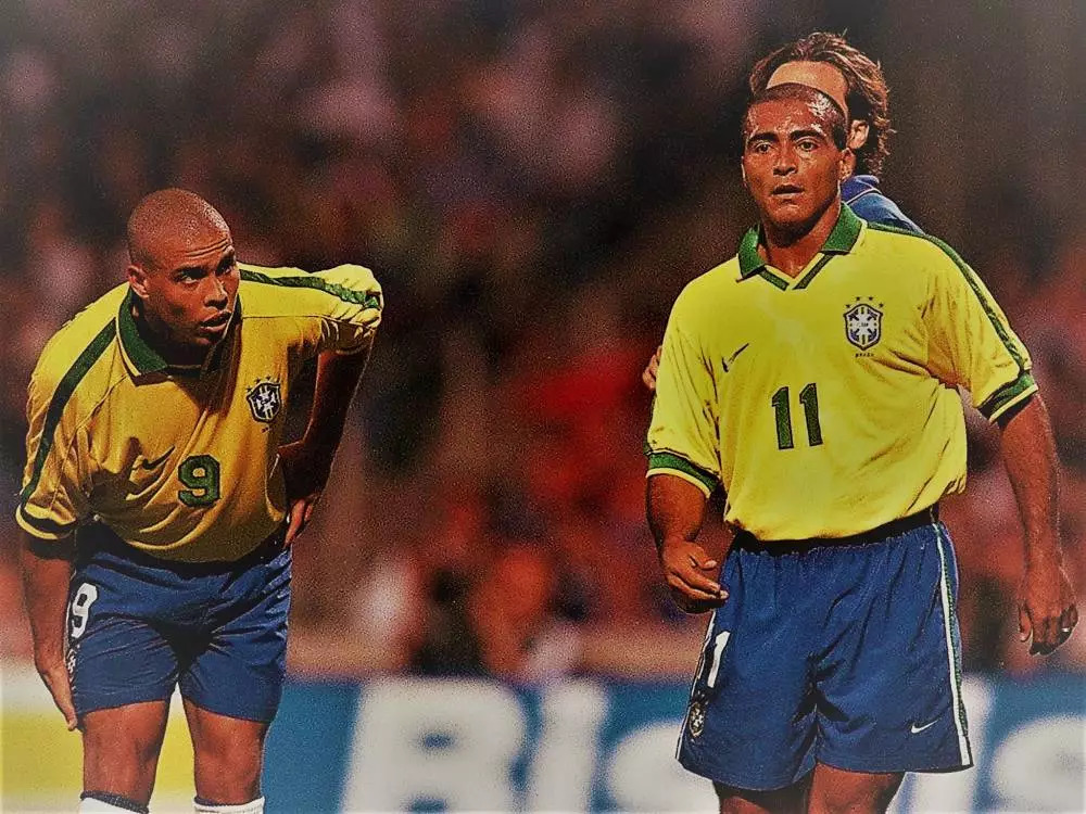 世界杯罗马里奥进球（罗纳尔多与罗马里奥：短暂的牵手，永恒的经典）