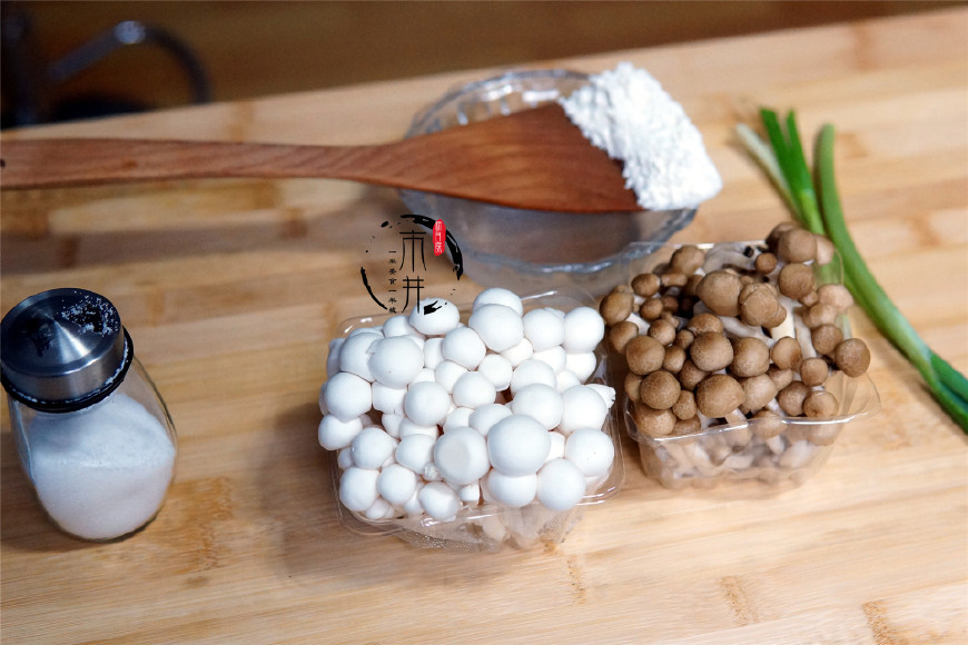 入秋多喝汤，从基础的紫菜蛋花汤说起，学做5道拿手好汤