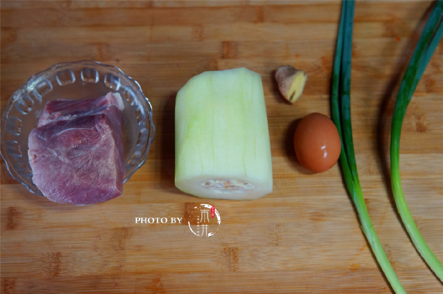 入秋多喝汤，从基础的紫菜蛋花汤说起，学做5道拿手好汤