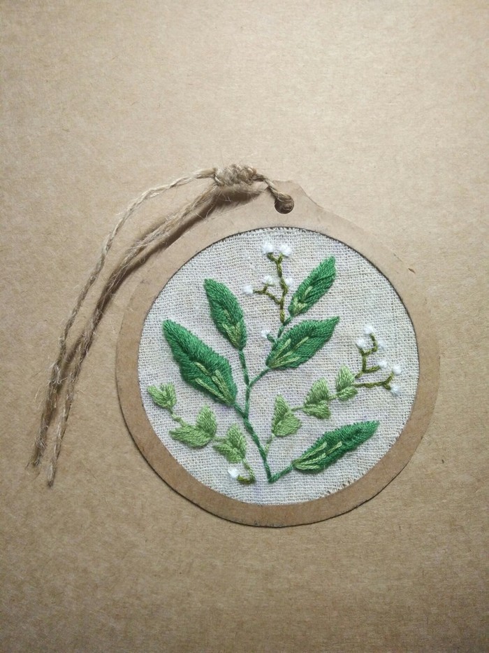 精美书签制作方法图片(手工diy:6种刺绣书签的做法,简单易学,新手小白