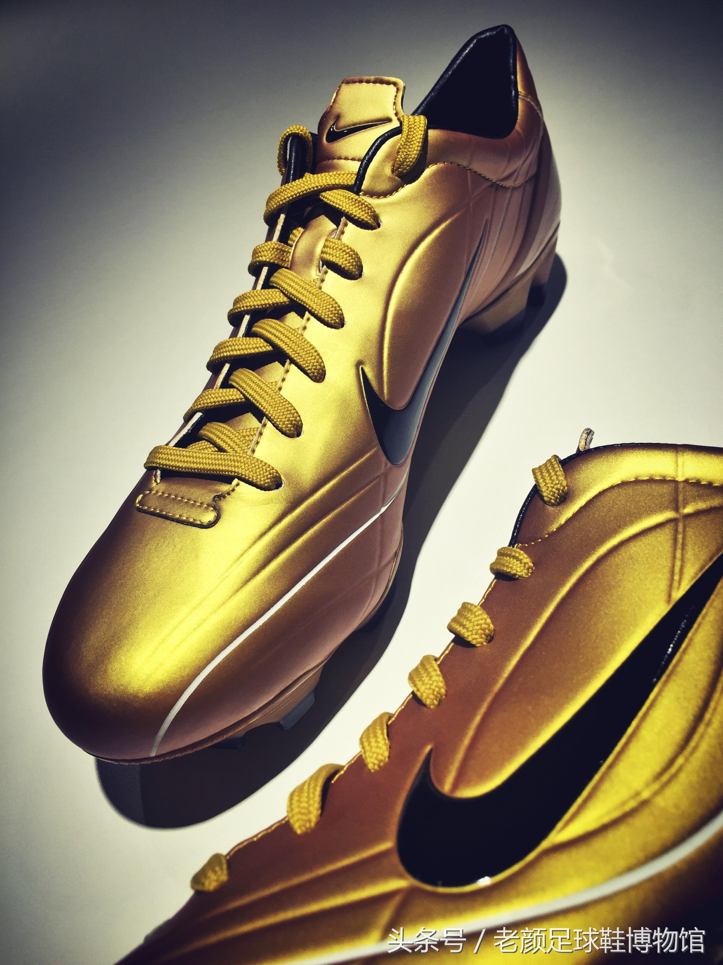 r9世界杯(r9生日快乐,敬外星人罗纳尔多微型足球装备文化展展品一览)