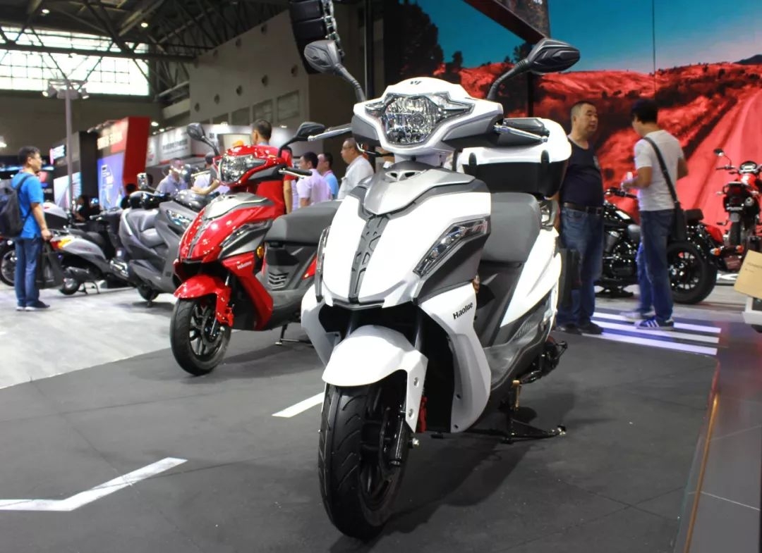 豪爵电动三轮车价格及图片豪爵直列四缸大排量街车再次亮相