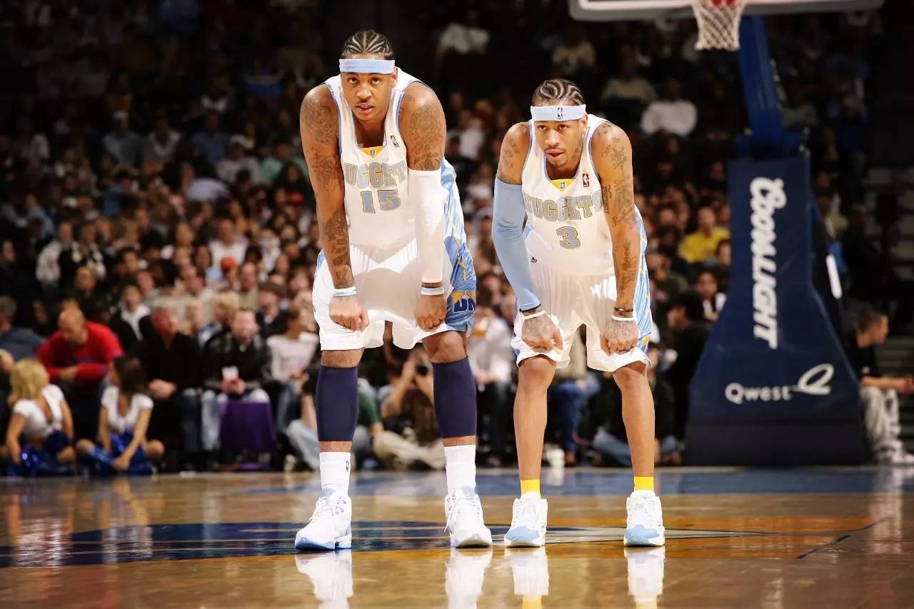 為什么艾弗森退出nba了（08年還是全明星球員，短短兩個賽季后無球可打，艾弗森的隕落）