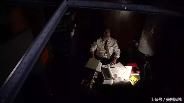 这部9.6分的真·神剧,是少数人的狂欢