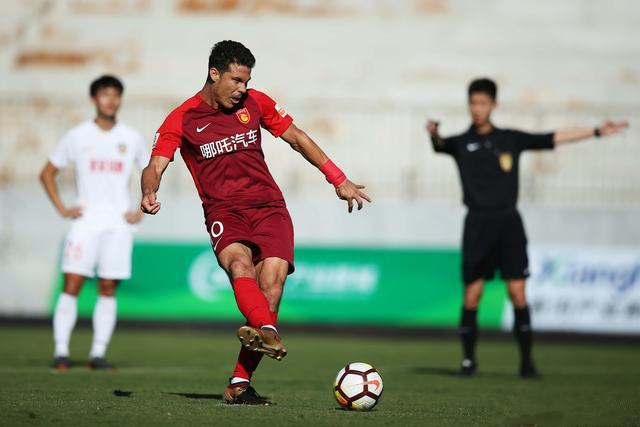 2019中超预备队联赛射手榜（中超预备队积分榜：华夏9-2大胜领跑苏宁第2 上港前锋独霸射手榜）-趣拿体育