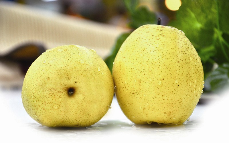 秋天每天吃一碗蒸雪梨,身体会收获5个好处