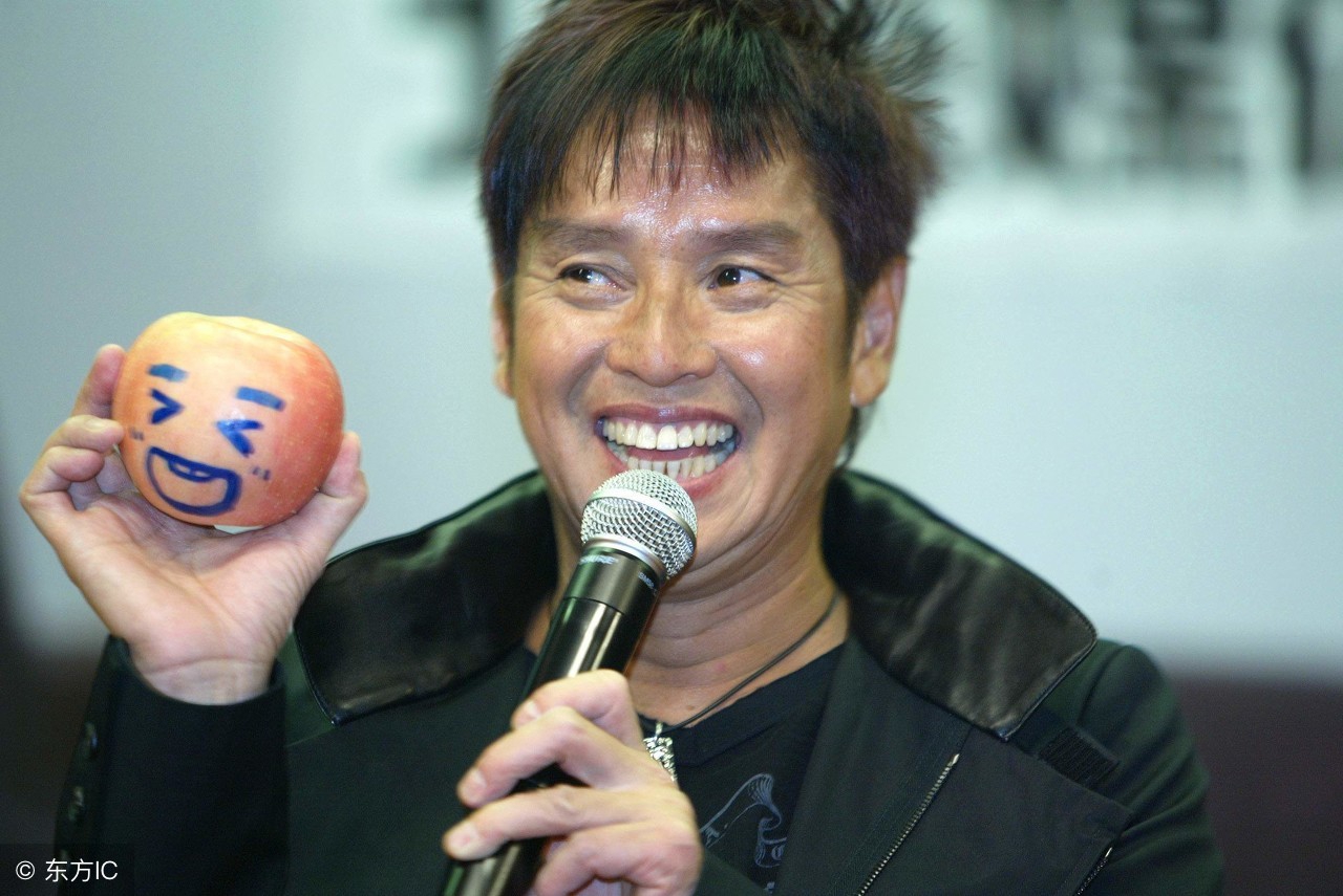 谭咏麟6,爱情陷阱作词:潘源良作曲:芹泽广明专辑:1985年2月15日出版的