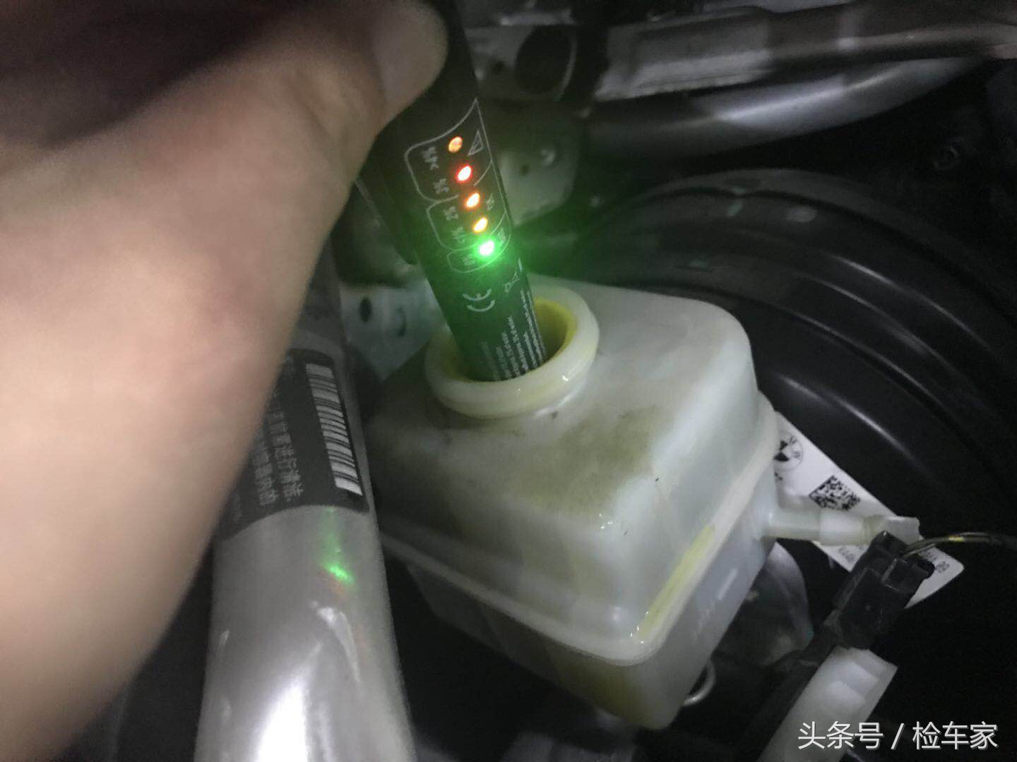 二手宝马525Li性价比超高，因为车主还不起贷款！