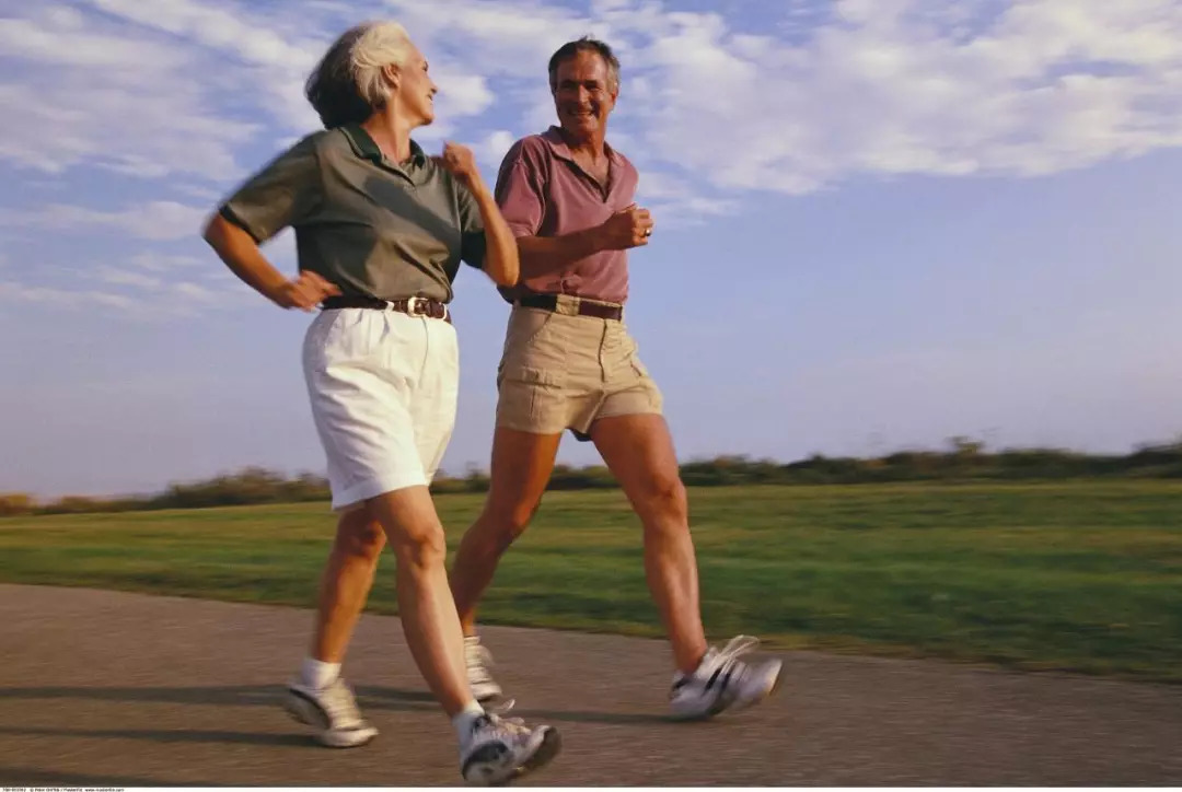 「健康」刚刚！世界公认的十大长寿习惯公布！