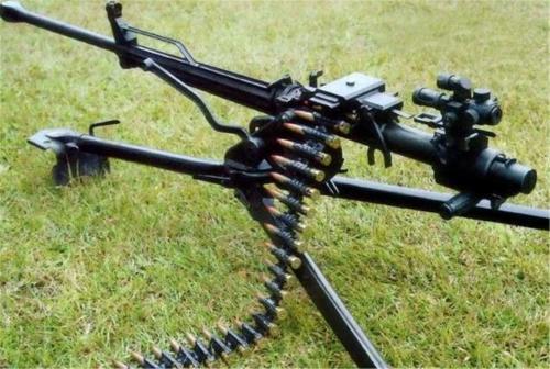 「军事」NSV重机枪和MG34通用机枪以及M1917重机枪，超酷！