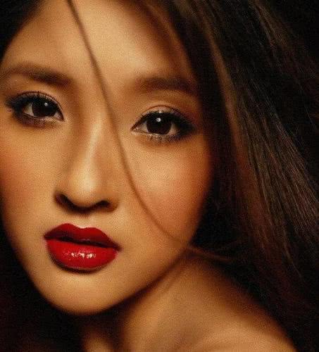 知性温婉的斓曦，竟然也曾是美空的签约模特？