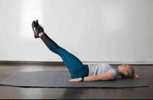 有些人其它部位并不胖，就是小腹突出且下垂，这是为啥？