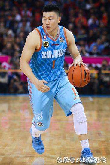 nba2kol橙卡有哪些（2kol小飞聊天室第一期：聊一聊10月版本更新上架兑换的几位球星！）