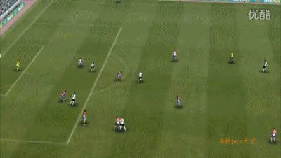 实况足球怎么控制射门方向（《实况足球2013》怎么控向射门 神技控向射门详细教学）