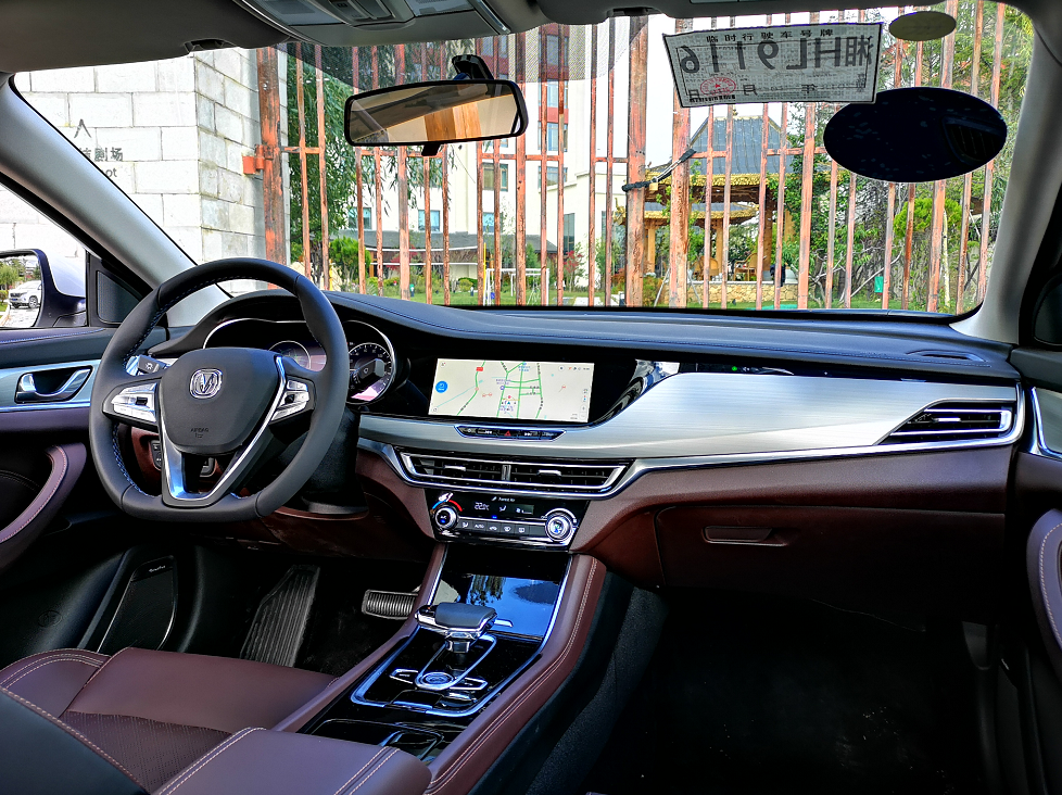 430km的综合续航为何“黯然失色”？行驶太优秀，试长安逸动EV460