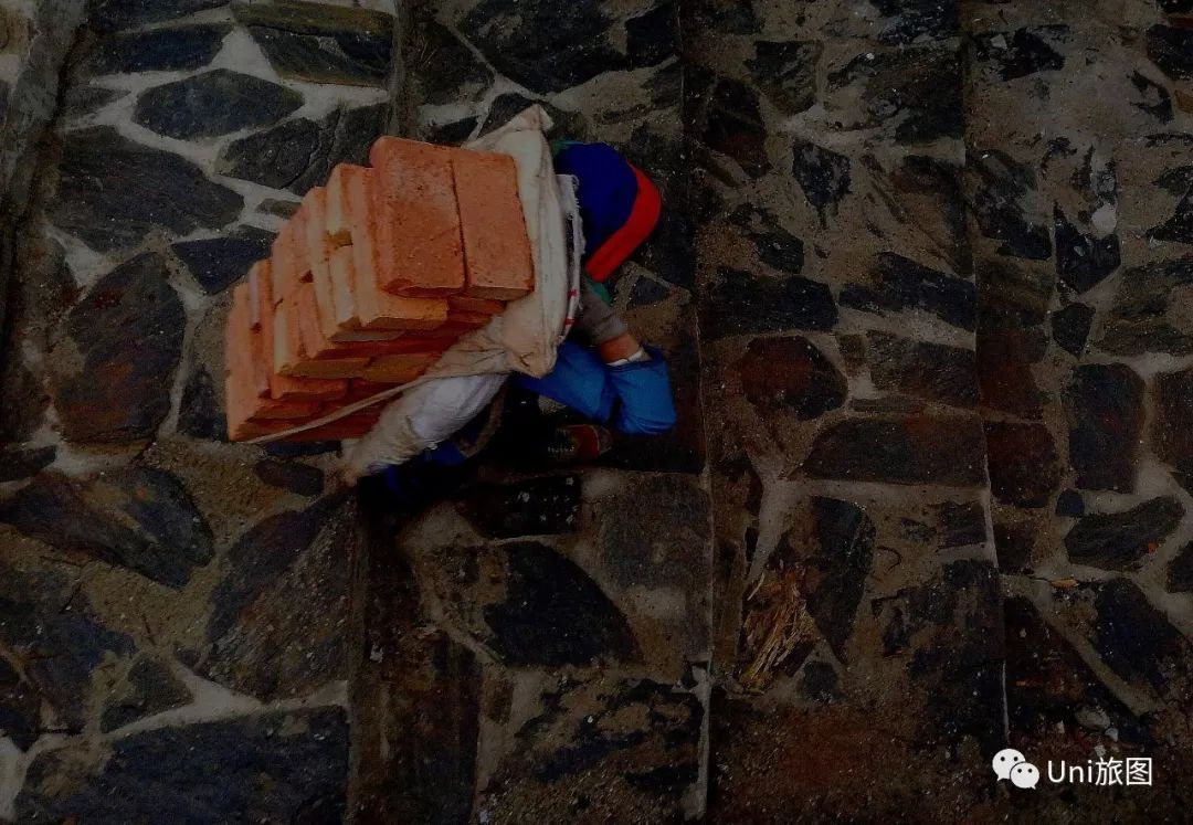 他2次摘得荷赛奖，究其一生将人的感情、命运融合在摄影中！