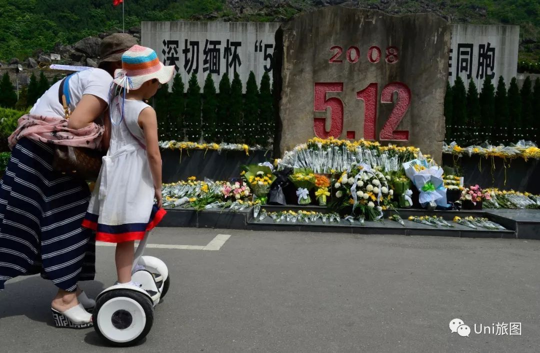 他2次摘得荷赛奖，究其一生将人的感情、命运融合在摄影中！