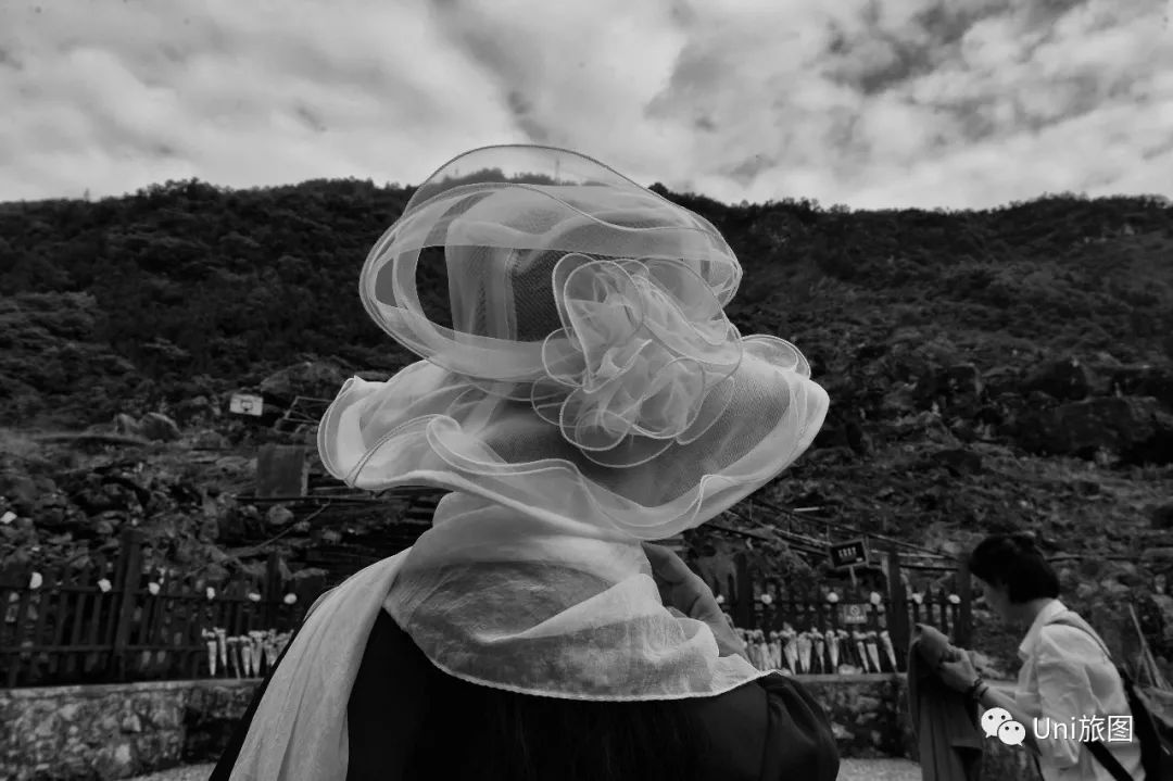 他2次摘得荷赛奖，究其一生将人的感情、命运融合在摄影中！