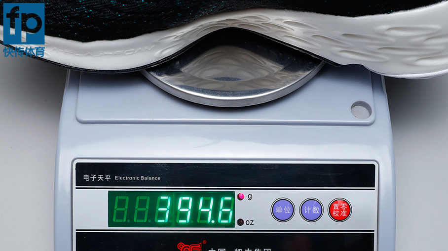 安踏最好的篮球鞋kt4（快传开箱｜ANTA KT4）