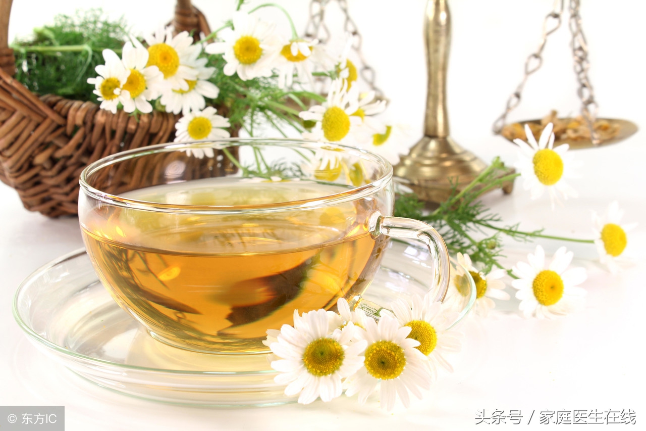 菊花茶的功效与作用「菊花茶的功效与作用泡水喝的功效」