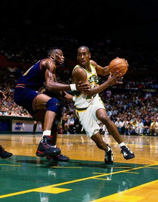 nba球隊(duì)有哪些黑八奇跡（NBA歷史5大黑八奇跡：穆大叔成歷史首隊(duì)，最強(qiáng)小牛隊(duì)被勇士黑八）