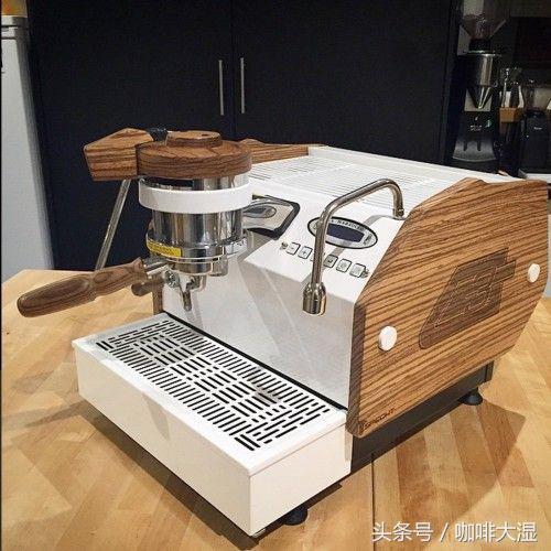 咖啡机使用，胶囊咖啡机怎么用