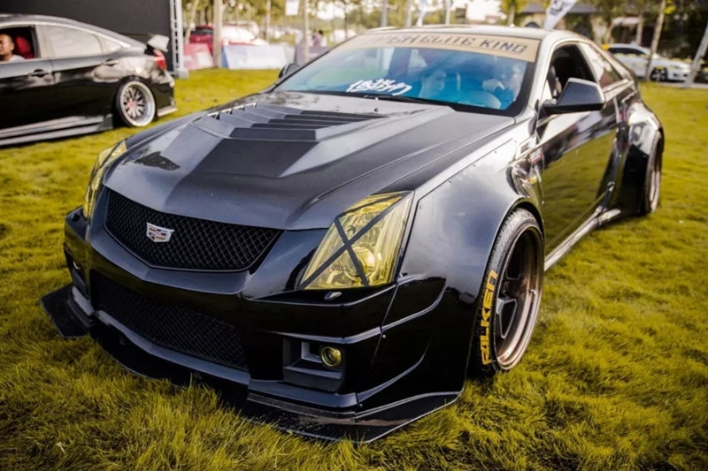 因不想从众购入凯迪拉克cts,亲自打造宽体后呈现绝美姿态!