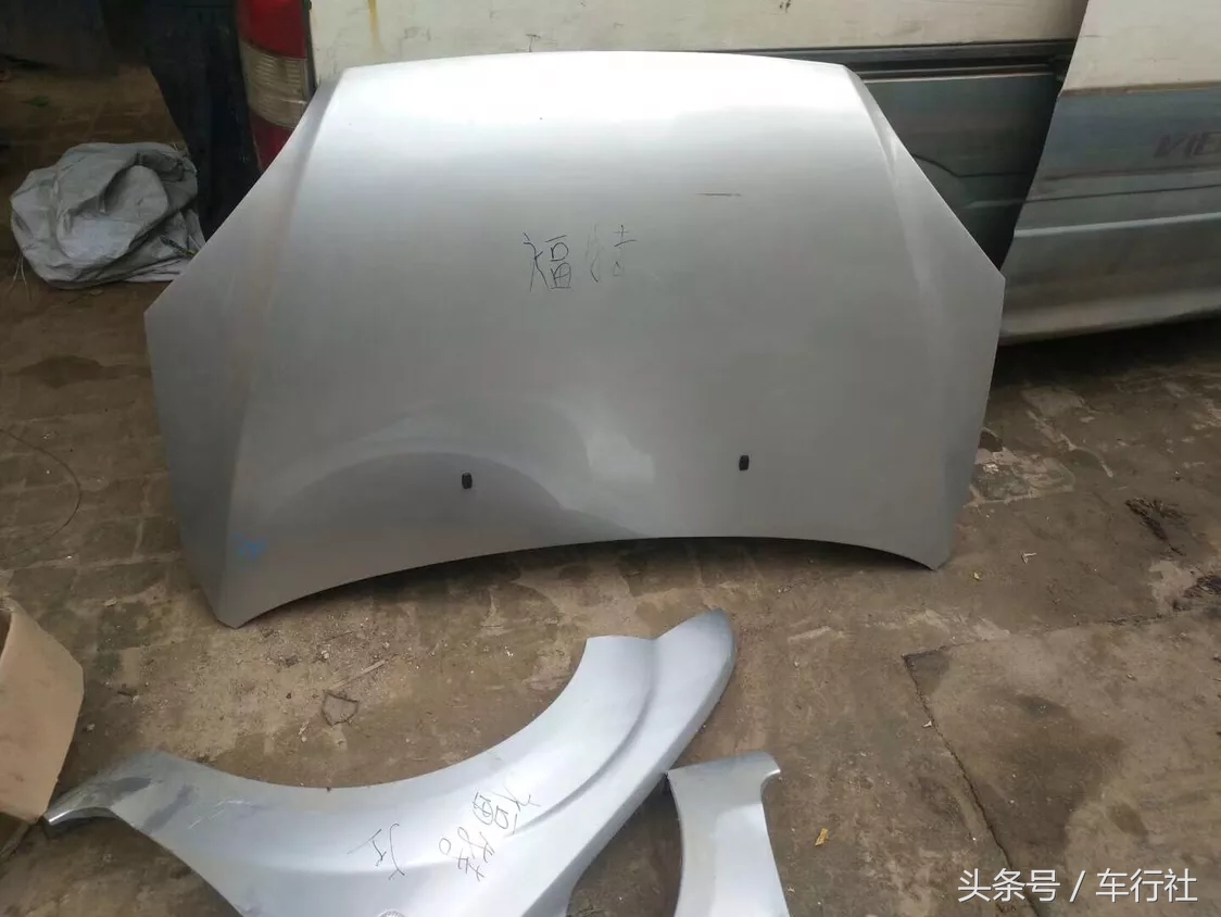 汽配人的一天（128）简简单单拆台车，老一代福特福克斯