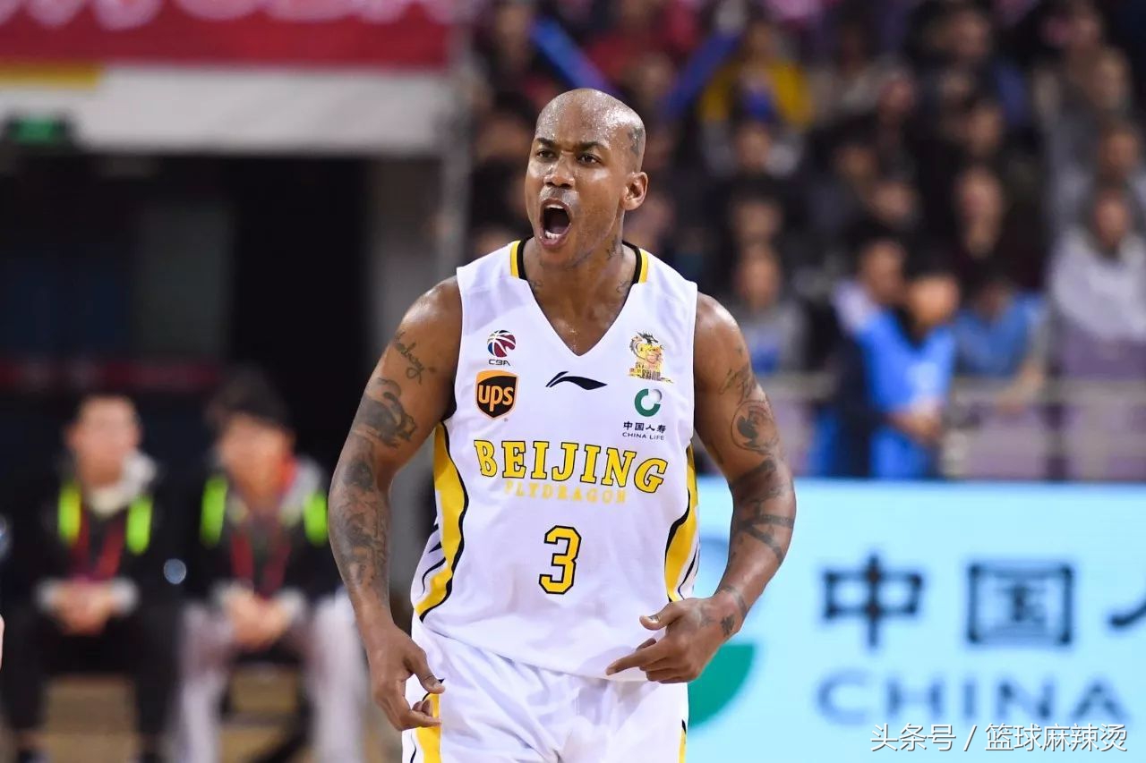 艾弗森为什么不打cba(为什么NBA球星退役后不愿来CBA打球？听科比怎么说，网友：有道理)