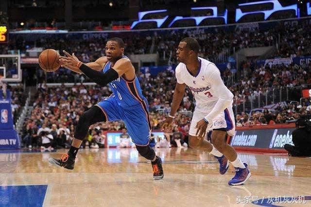 nba球衣为什么放进裤子里（多方面解答，为什么NBA比赛中球衣一定要塞到球裤里）