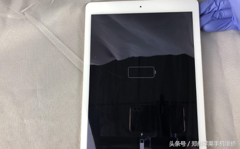 ipad为什么充不进电（ipad为什么充不进电了）-第1张图片-科灵网