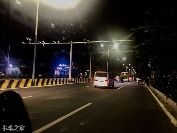 前方有违法拍照：认识电子警察的基本特征