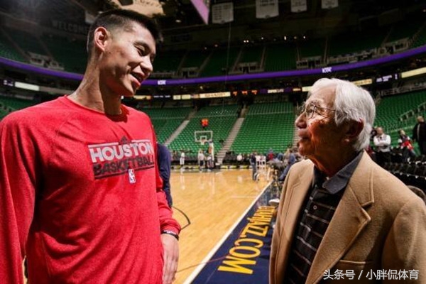 nba哪些明星是色盲(从姚明被辱到雷迪克事件，争议不断！亚裔球员联盟生存何其艰难！)