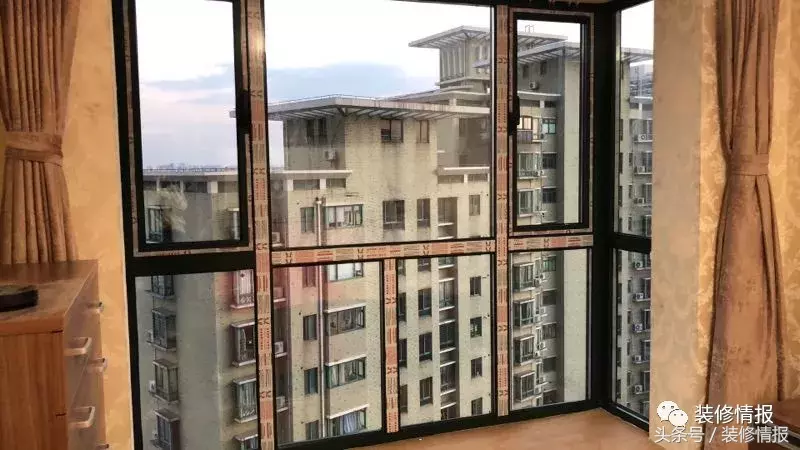 19楼的窗户换新，为了孩子安全呀！