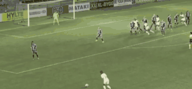 为什么中国足球能打进欧冠（中国球员欧冠首球达成！她来告诉你什么是“技术扶贫”！）