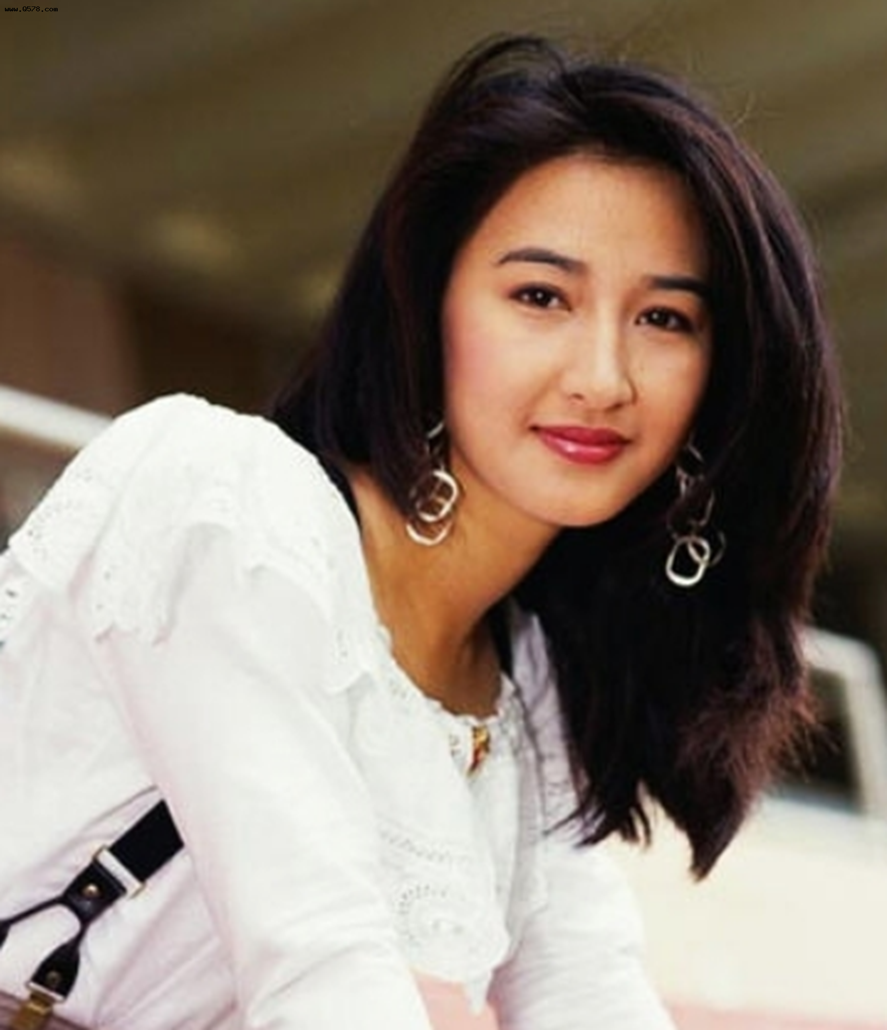 情史干净的10位女星，各有各的浪漫，有人已与丈夫相爱38年