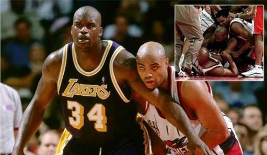 nba中哪些球员喜欢硬碰硬（盘点NBA史上十大干架高手，第一惨无人道）-华海博客