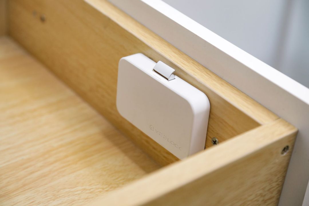 和钥匙说拜拜，易锁宝智能抽屉柜开关入手体验